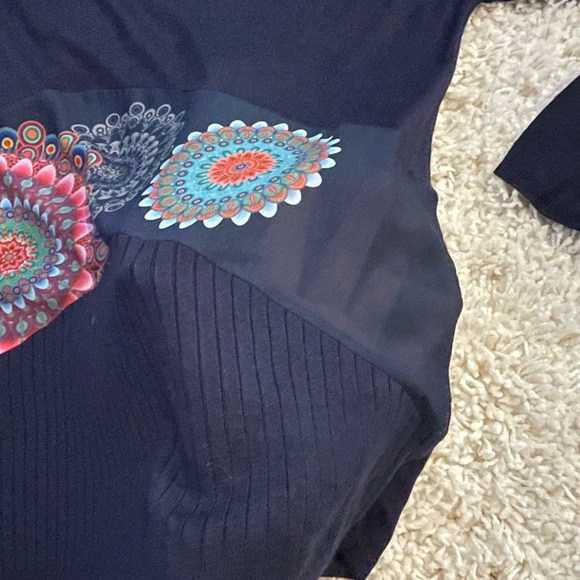 New! Desigual Beautiful navy with chiffon panel knit blouse s - Picture 6 of 14